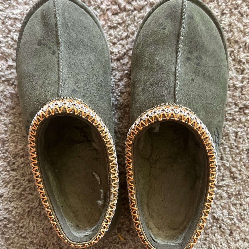 Ugg Tasman slippers, olive green color. Size 9 women.